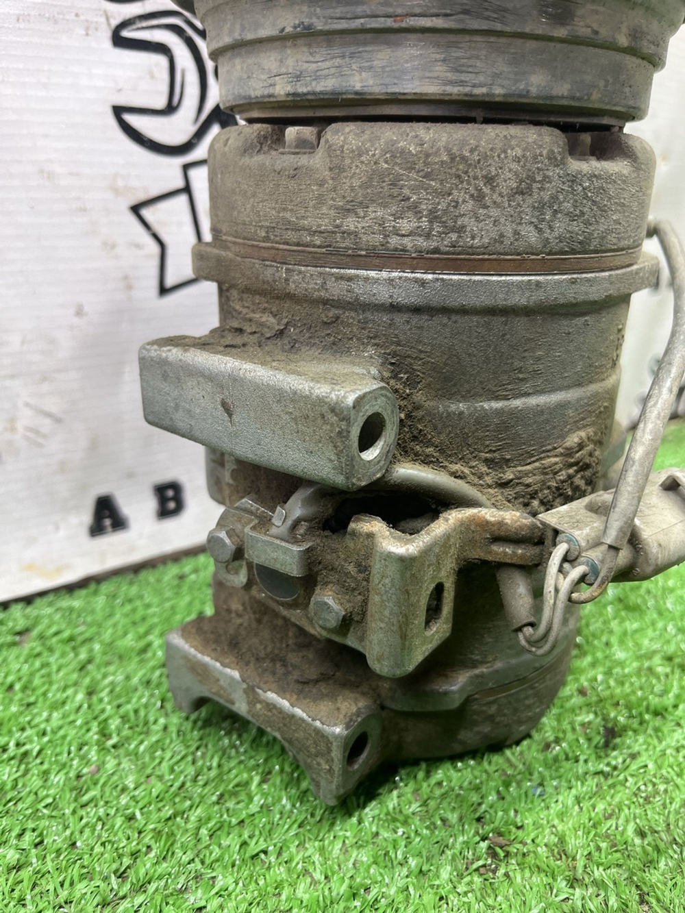 Компрессор кондиционера Toyota Gaia 1998 с пробегом