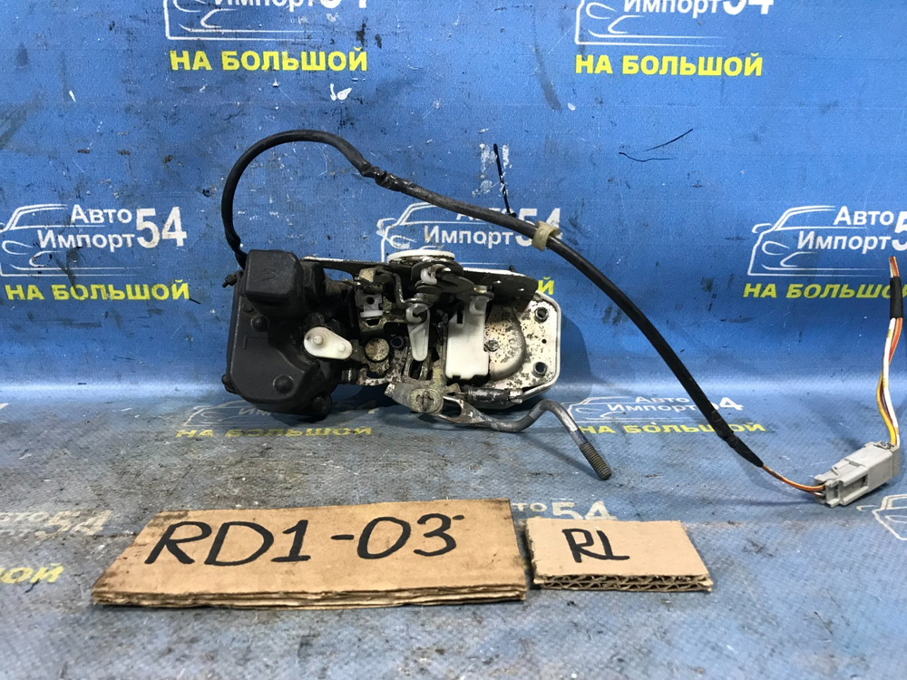 Замок двери задней левой Honda CRV 1997