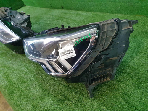 Фара Комплект фар Audi Q3 2 (2018-н.в.) LED