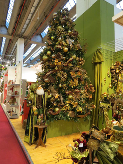 Ель Нормандия 215см 400 ламп темно-зеленая Triumph Tree