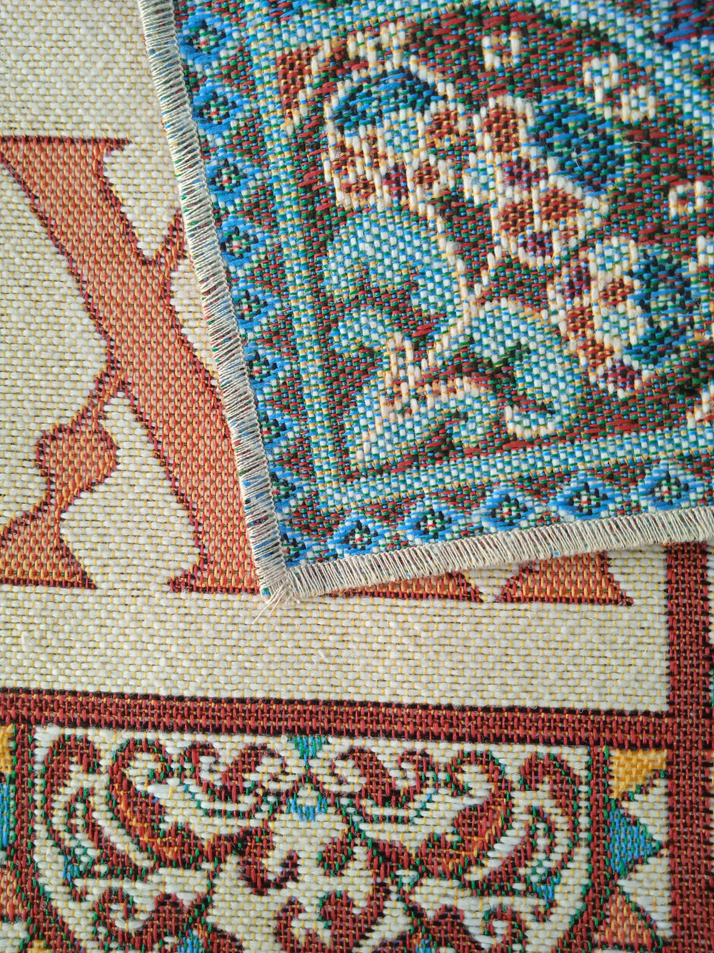 Декоративная гобеленовая салфетка Пасхальный орнамент 32х32