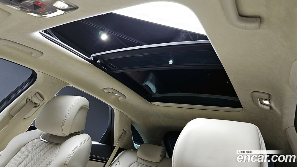 Genesis GV70 2.5T Бензин AWD (09.2023)