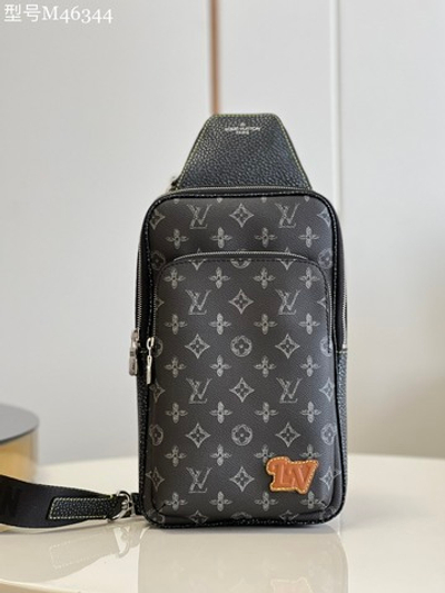 Louis Vuitton Avenue Slingbag