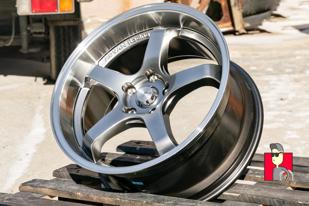 Комплект дисков Advan GT 18x9 et35 5x114.3
