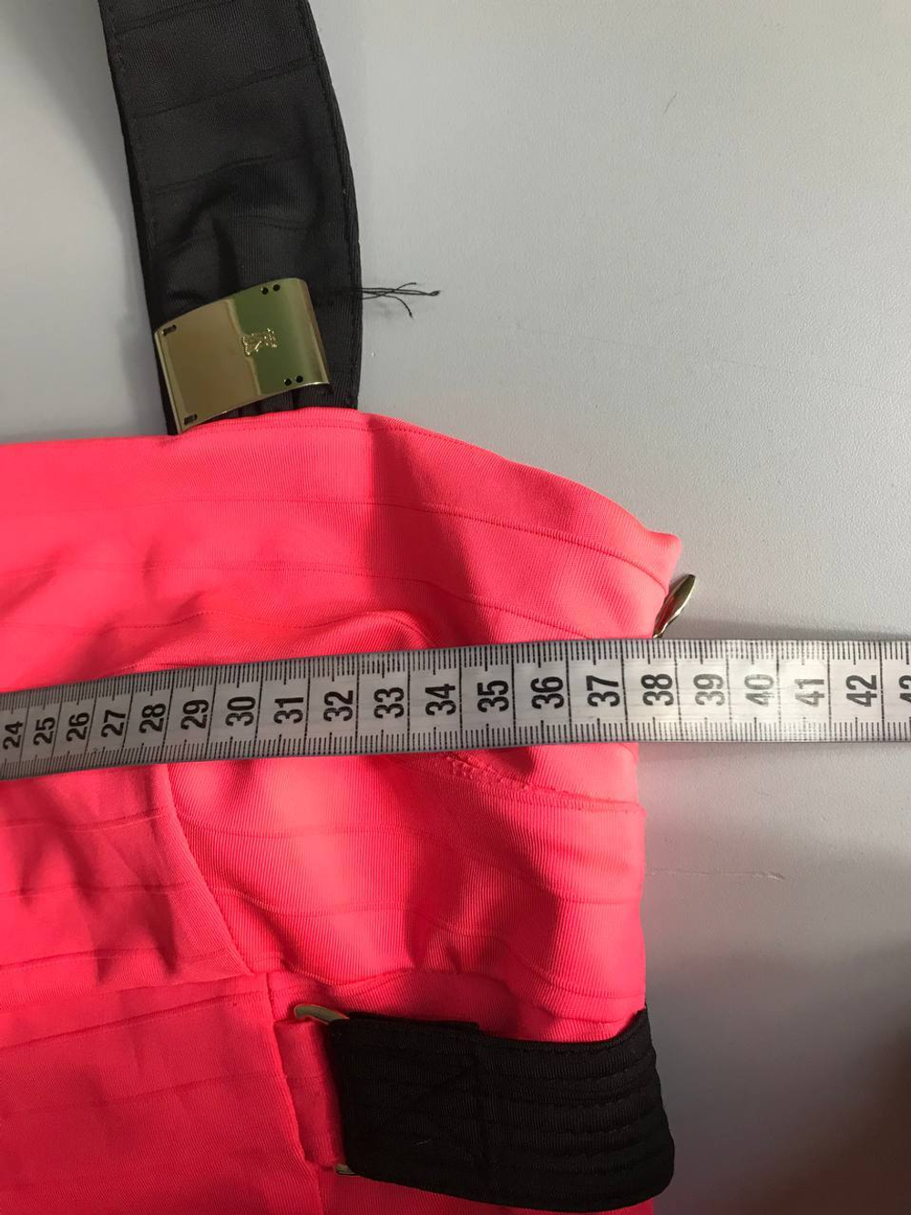 Платье Sicily в ярком цвете, маркировка 38, визуально на 44 размер