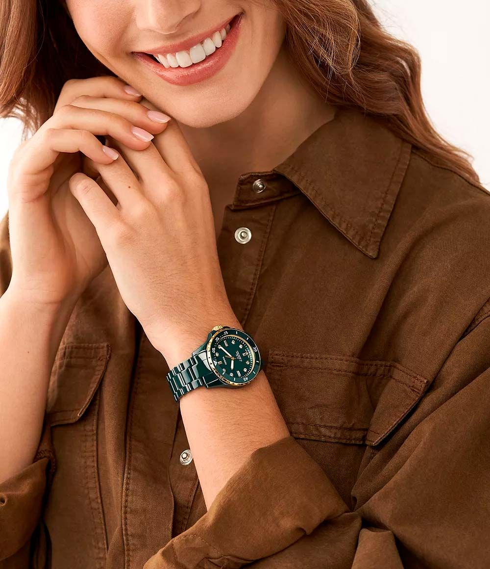 Женские наручные часы Fossil CE1124