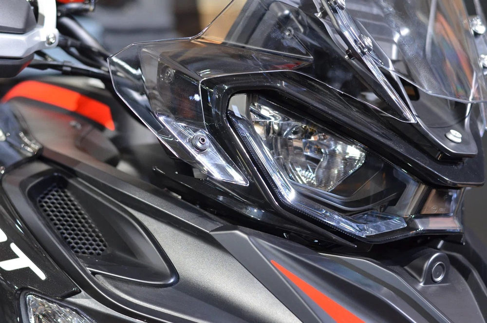 QJMOTOR SRT 800 SX