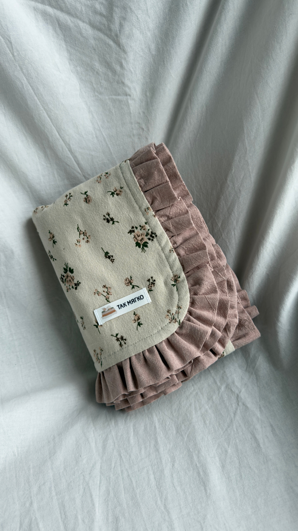 Непромокаемая пеленка 50х70 "Розы"