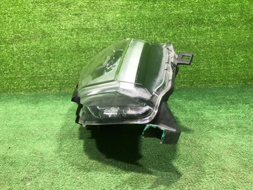 Фара правая Nissan X-Trail T32 (2017-2022) галоген