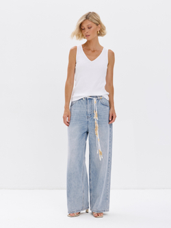 Топ-лапша под пиджак с глубоким V-вырезом