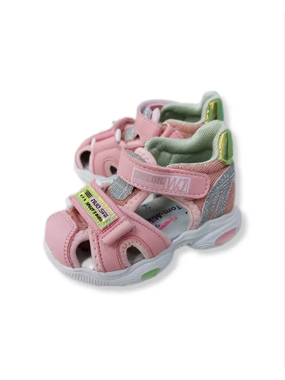 Сандалии для малышки спортивные лето.