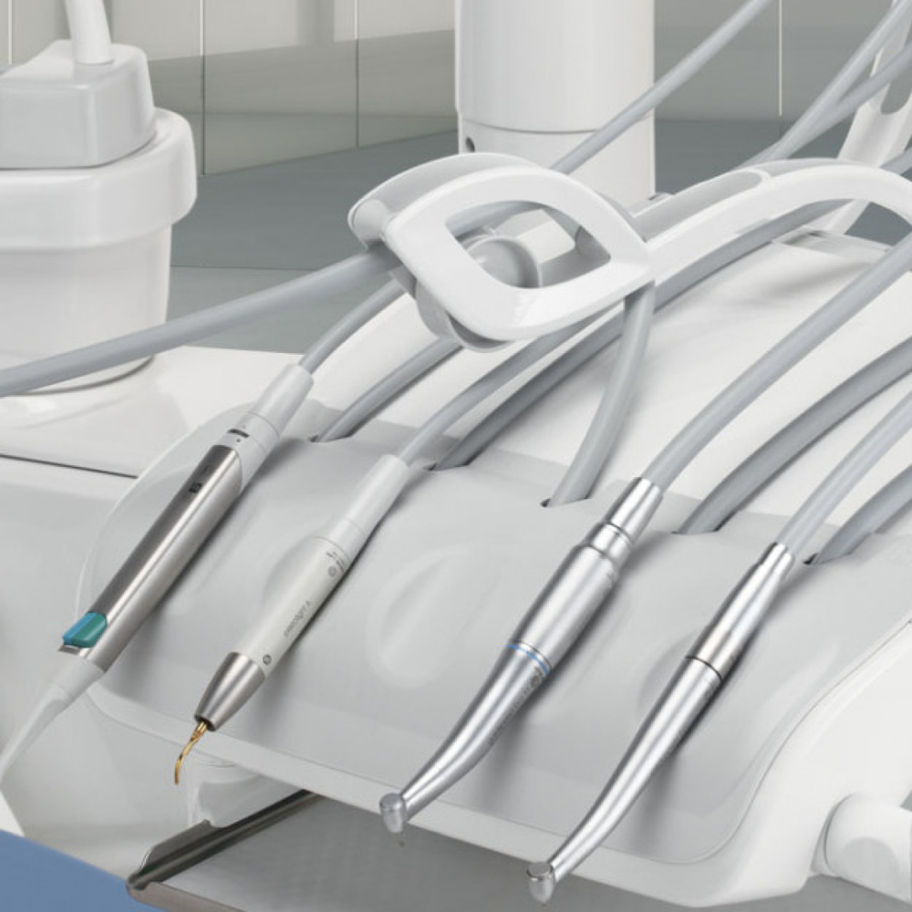 Стоматологическая установка Castellini Skema 5 (нижняя подача)