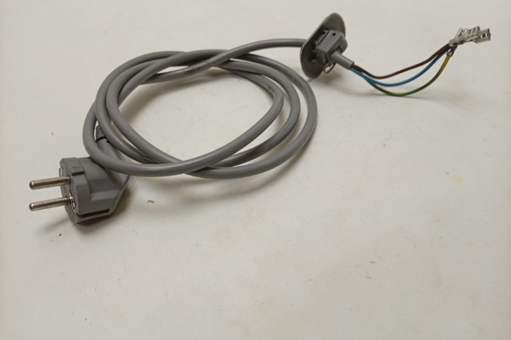 AQUA100F кт154 Сетевой шнур для стиральной машины Candy AQUA100F б/у