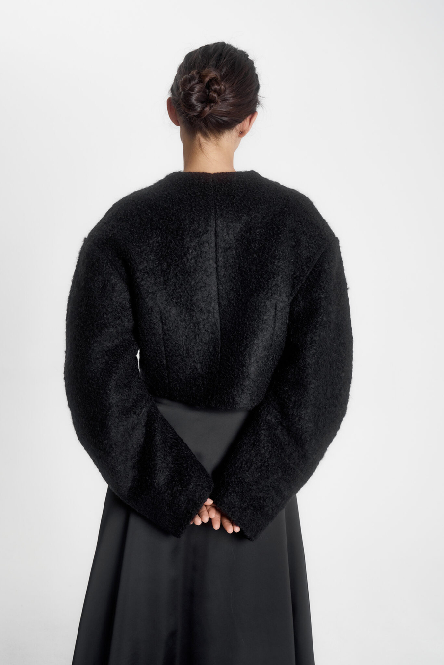 Укороченный жакет из шерсти