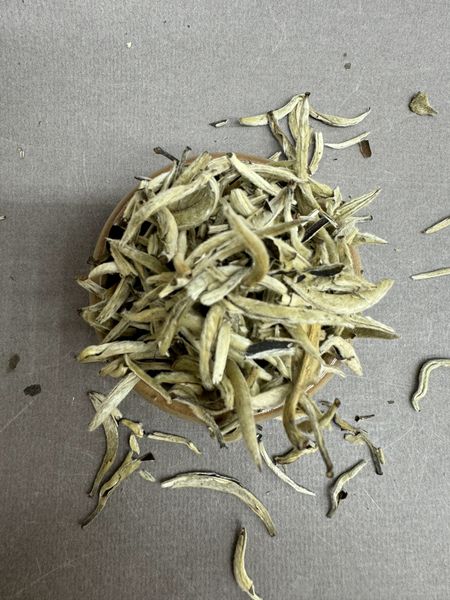 Бай Хао инь чжень из Юньнань