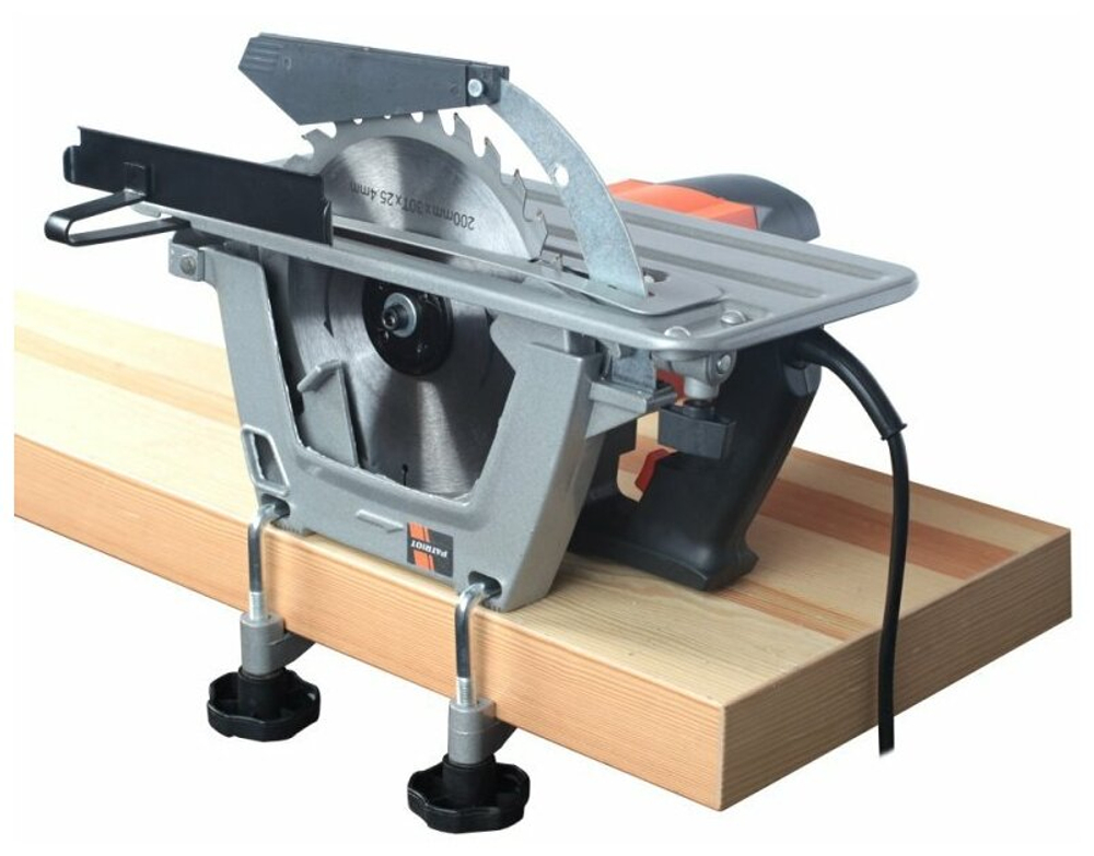 Пила циркулярная PATRIOT CS 195, мощность 1800Вт, пильный диск 200мм (190301607)