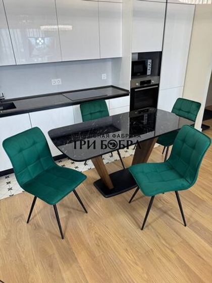 Кухонный раскладной стол "Прадо" черный мрамор и 4 стула ГУЧИ