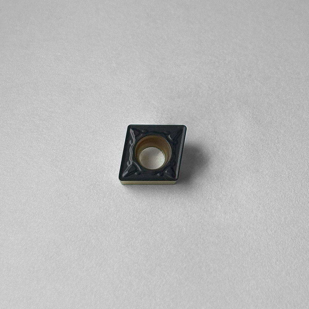 CCMT060204-GM FE1230  Пластина токарная