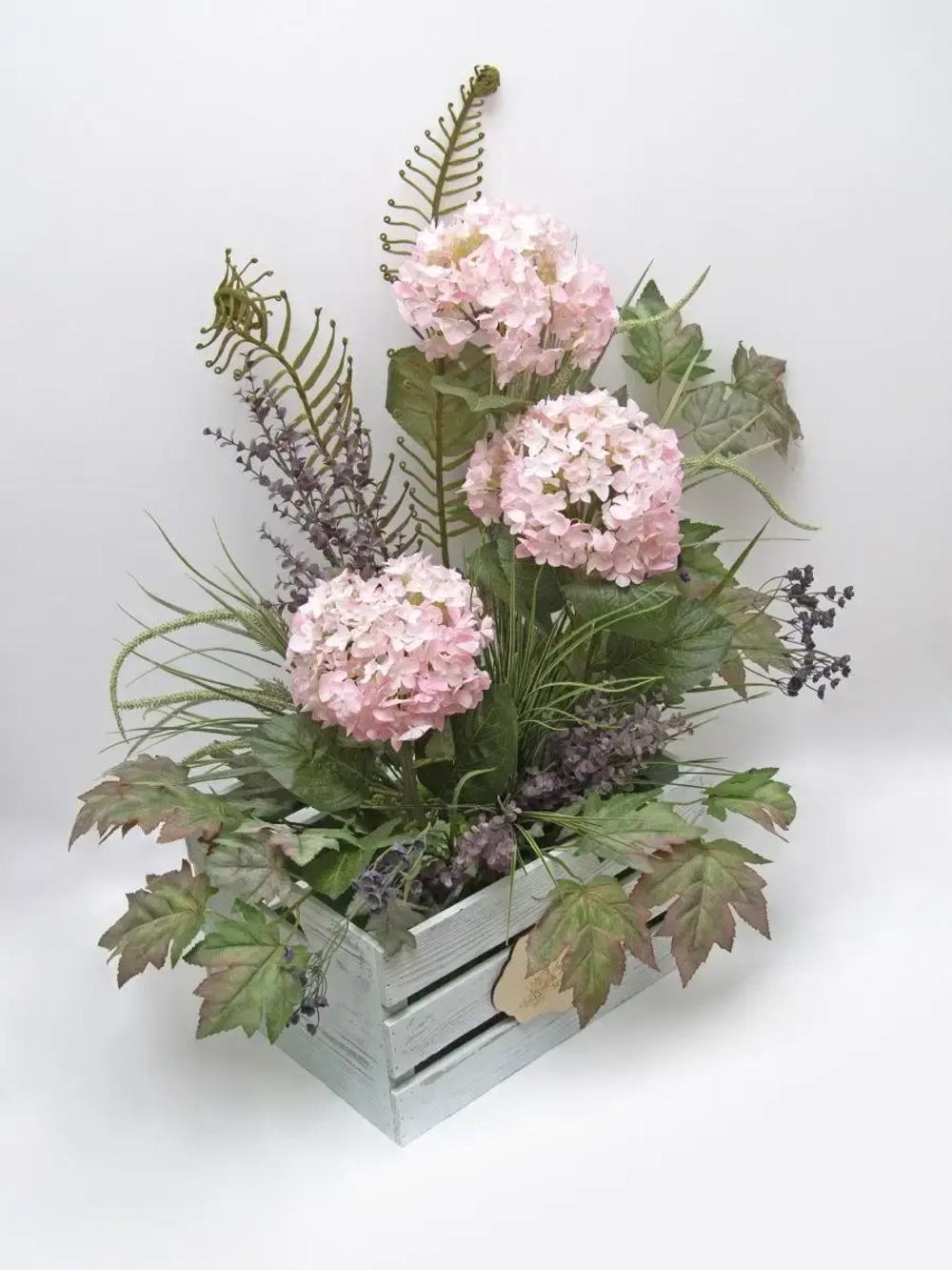 Композиция в ящике "Гортензия"