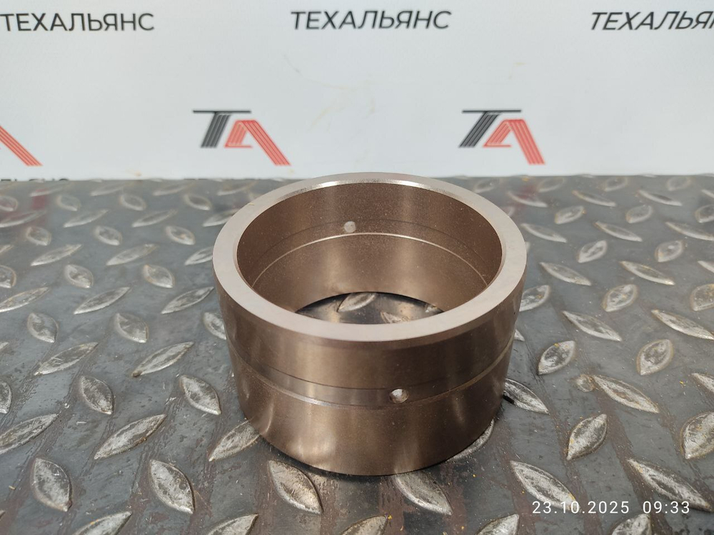 Втулка 4434036