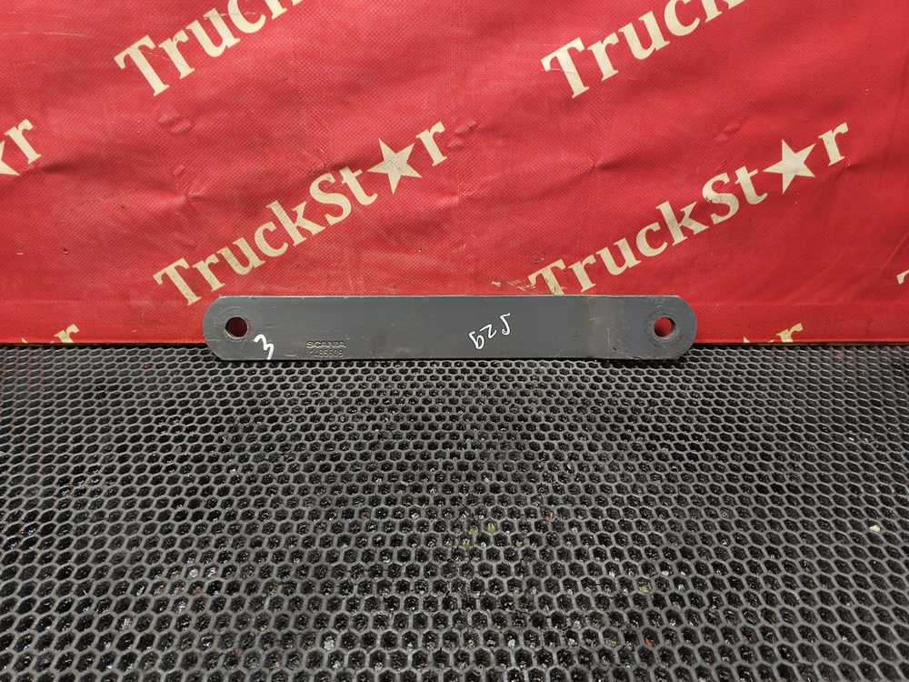 Стойка переднего стабилизатора