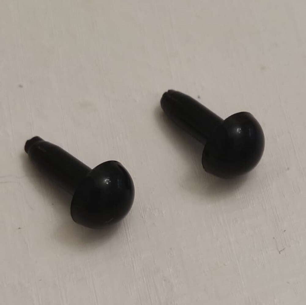 Глаза пластик черные 7 мм (1 пара)