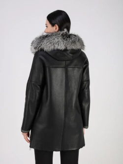 Дубленка зимняя натуральная с капюшоном