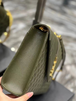 Saint Laurent Envelope Bag 31 cm