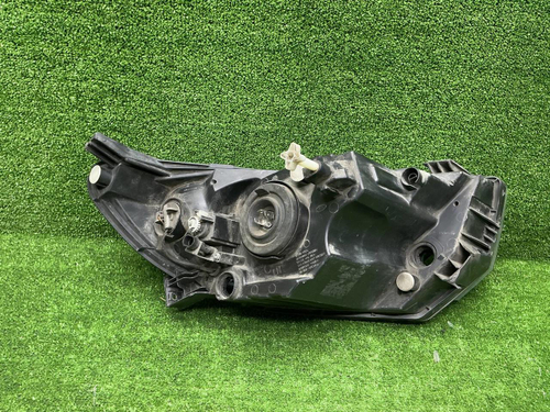 Фара левая Lada Granta (2018-н.в.) галоген