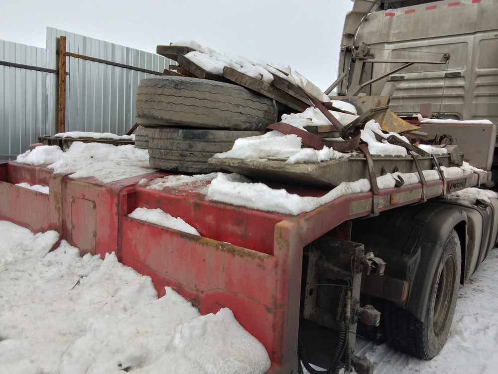 Ютерборг 9852* Полуприцеп тяжеловоз 4 оси 985245 (Не раздвижной)
