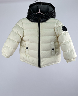 Пуховик Moncler