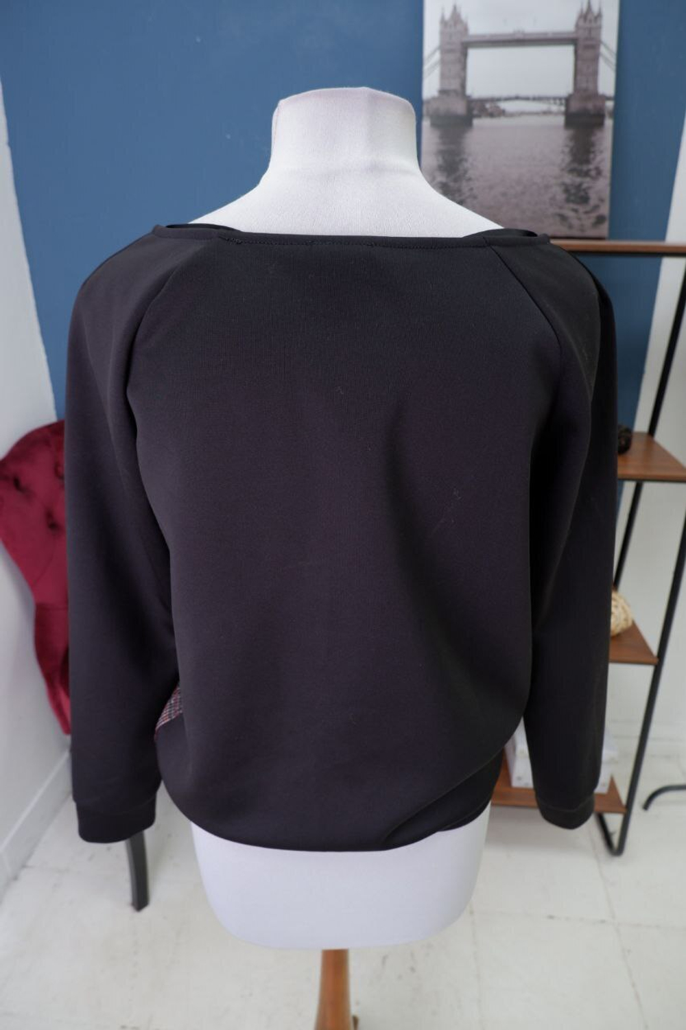 Свитшот комбинированный  с принтом 44 размер