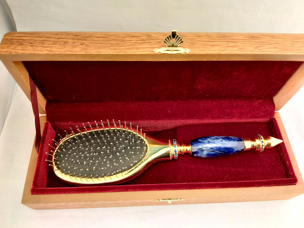 Расческа, инкрустированная фианитами (Златоустовская гравюра)