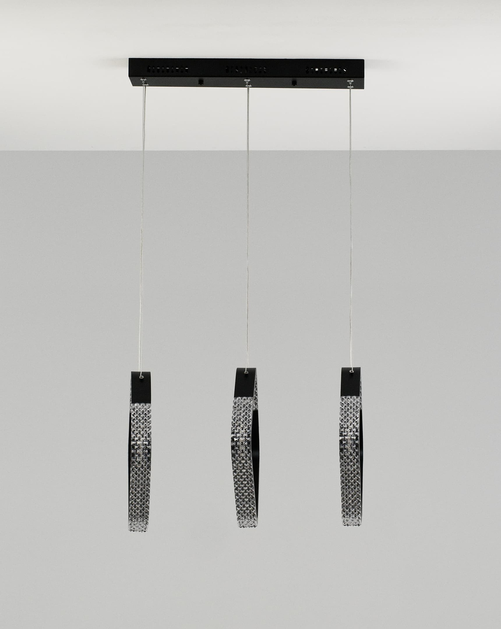 Светодиодный подвесной светильник с пультом Moderli V2890-PL Novas