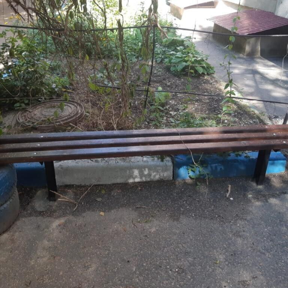 Уличная скамейка к дому 