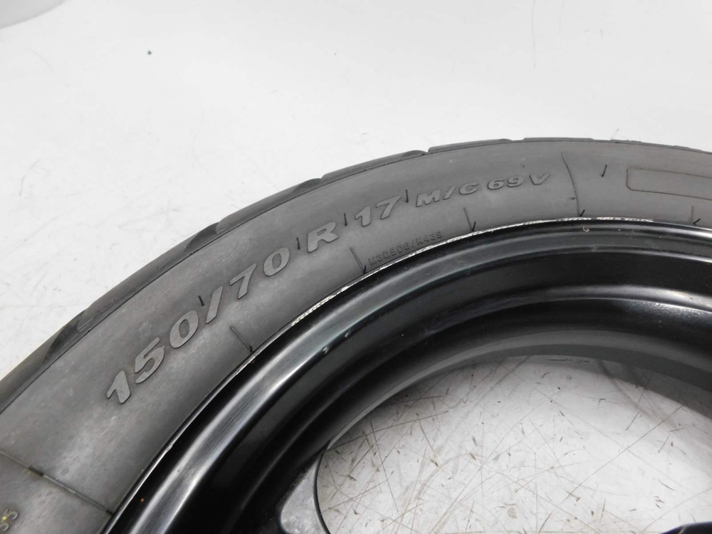 Колесо заднее Suzuki DL650 V-Strom