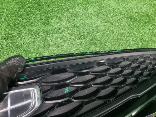 Решетка радиатора Geely Tugella (2022-н.в.)