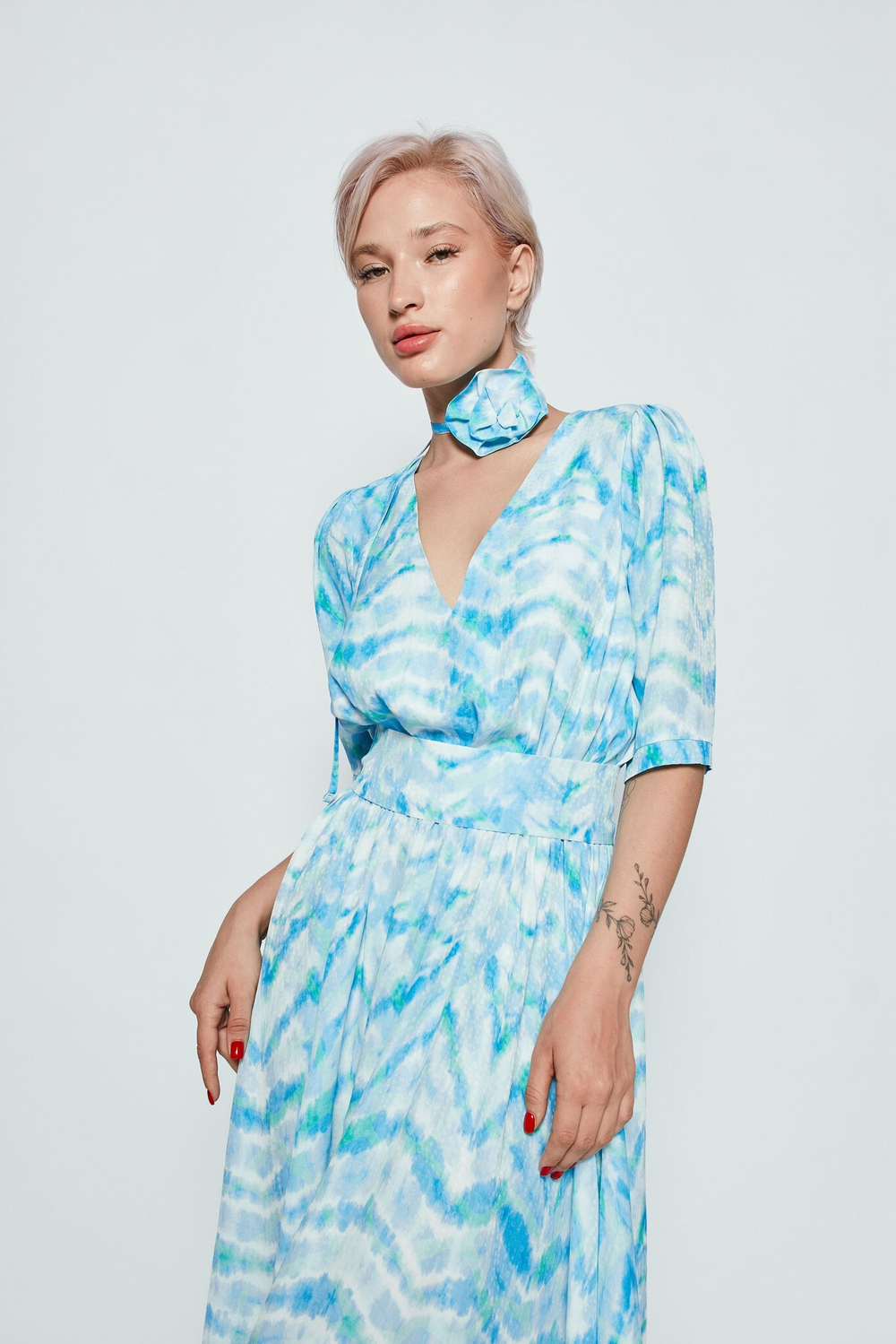 ПЛАТЬЕ С ЦВЕТКОМ