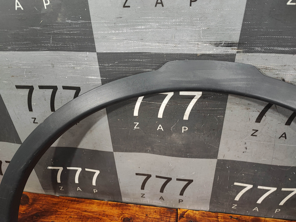 Накладка Расширитель крыла переднего правого Land Rover Discovery 5 (L462) 16-нв Б/У Оригинал LR082935