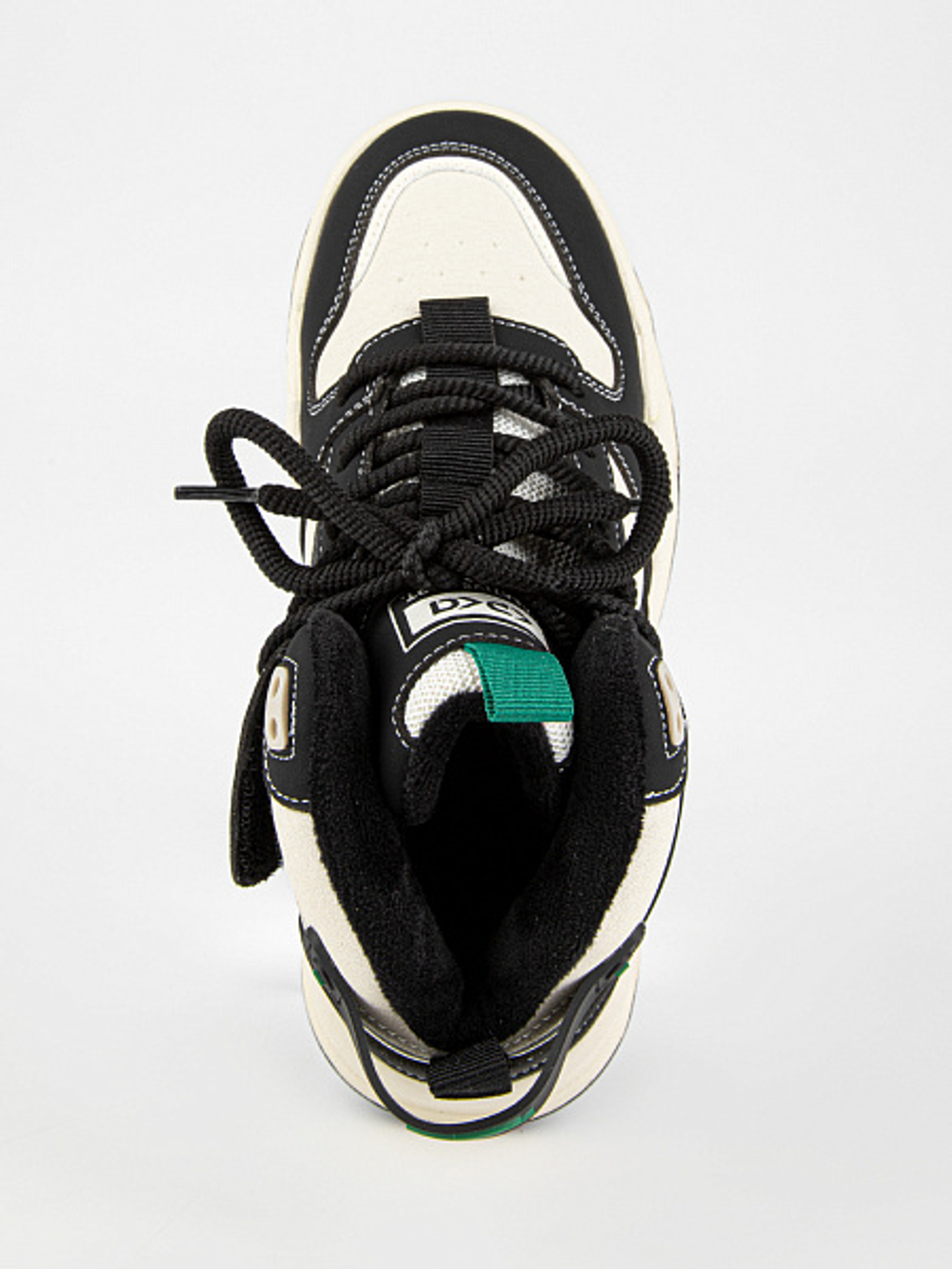 Кроссовки утепленные