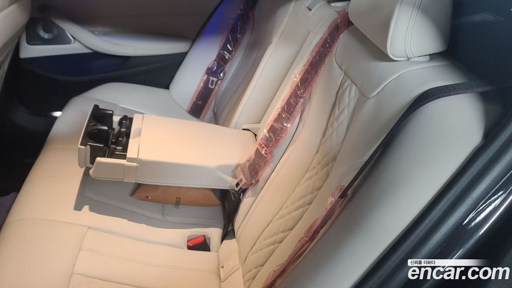 BMW 5 Series (G30) M550i xDrive (10.2022)