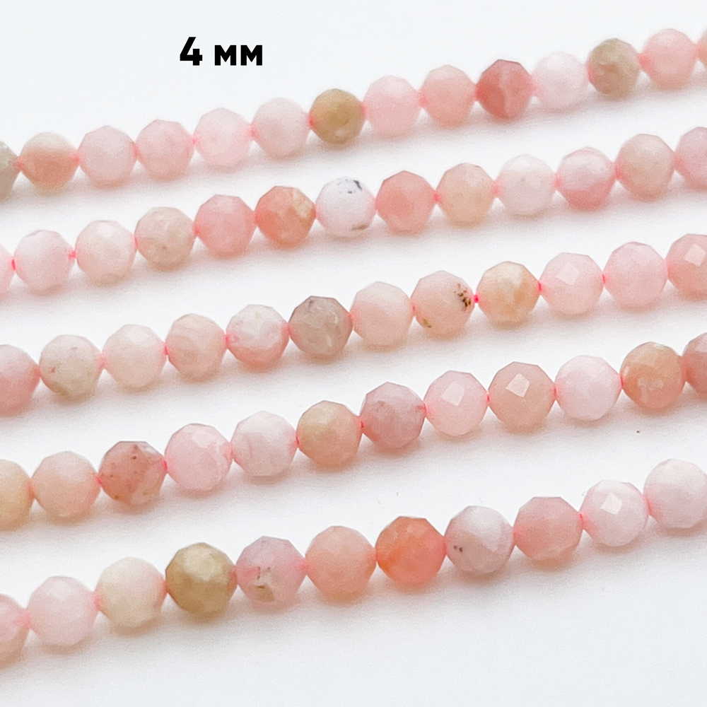 Опал розовый граненый бусины, размер около 4,2-4,4 мм, цена за отрезок 19 см (1/2 нити)