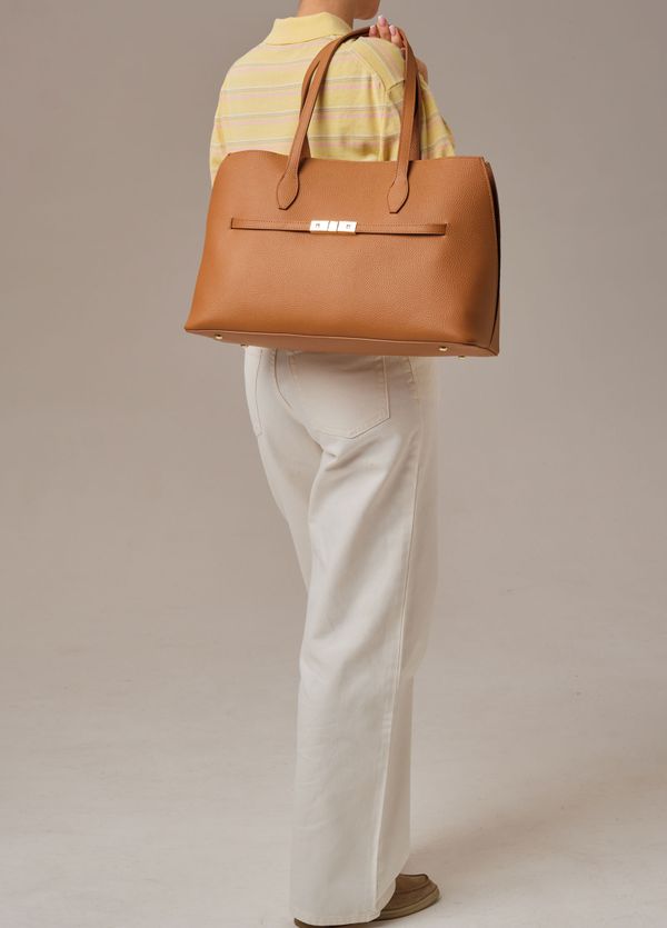 Кожаная сумка Bossy DBR 31382 коричневый лист