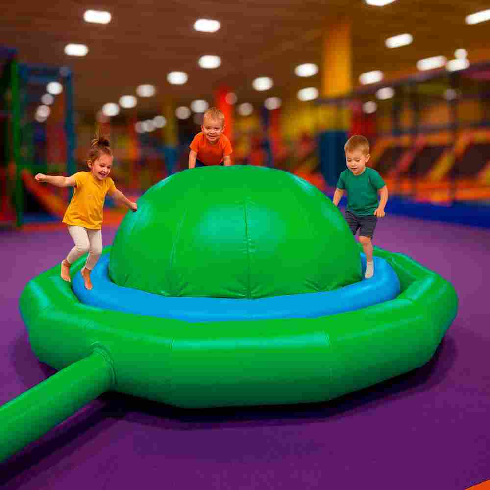 Надувное оборудование «Надувной живот» 5*5*1,5 м, зелёно-голубой