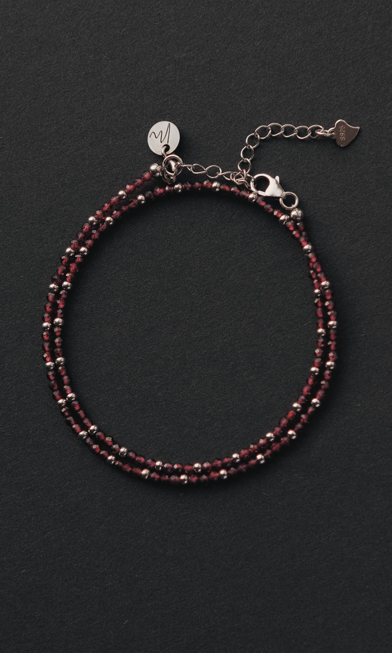 Чокер "Memo about Love" из граната с серебряными бусинами с удлинителем 33-38 см