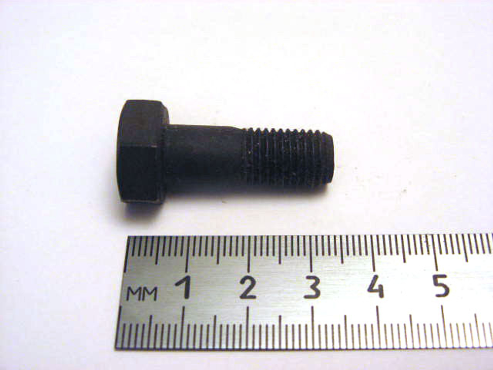 Болт10х 28 полуоси (правый) короткий в голый (ОАО «БелЗАН»)