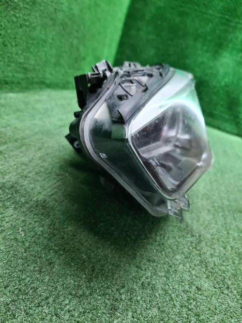 Фара левая BMW 1er F20, F21 (2015-2017) LED