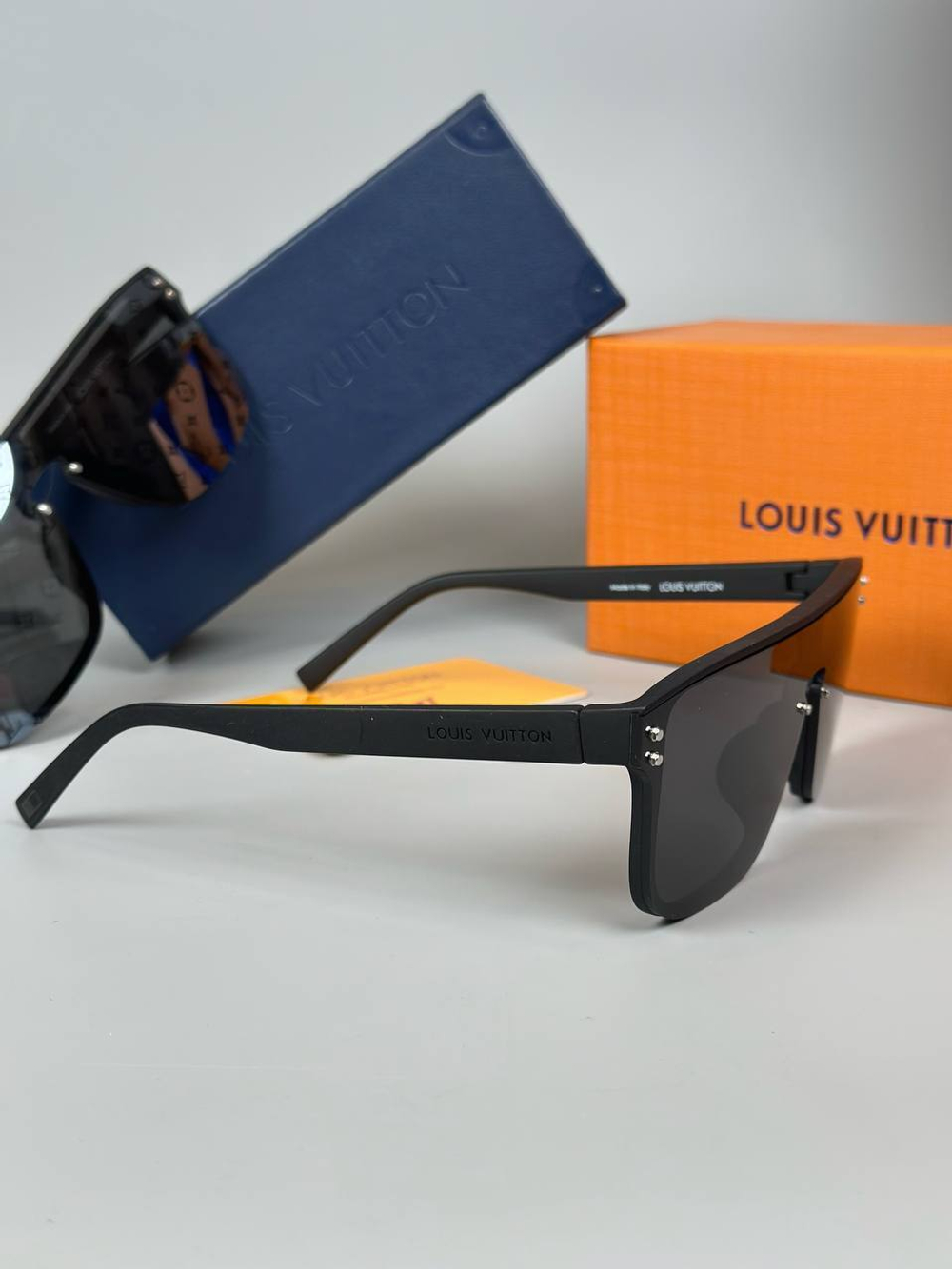 Очки Louis Vuitton