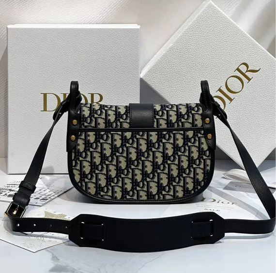 Сумка Dior Medium 30 Montaigne Satchel Bag