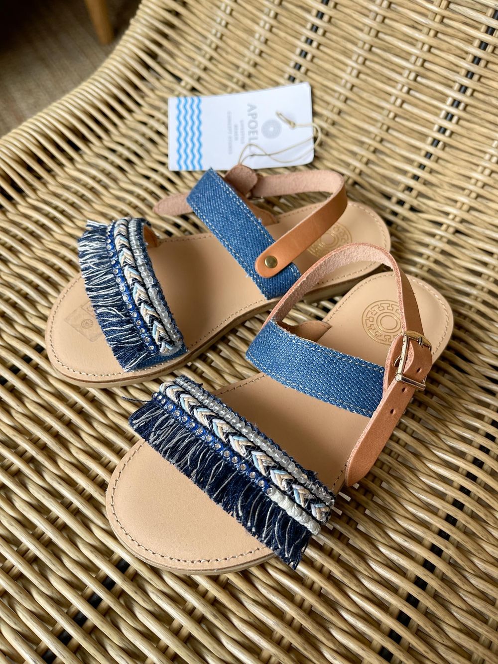 Новые босоножки Apoella, 29